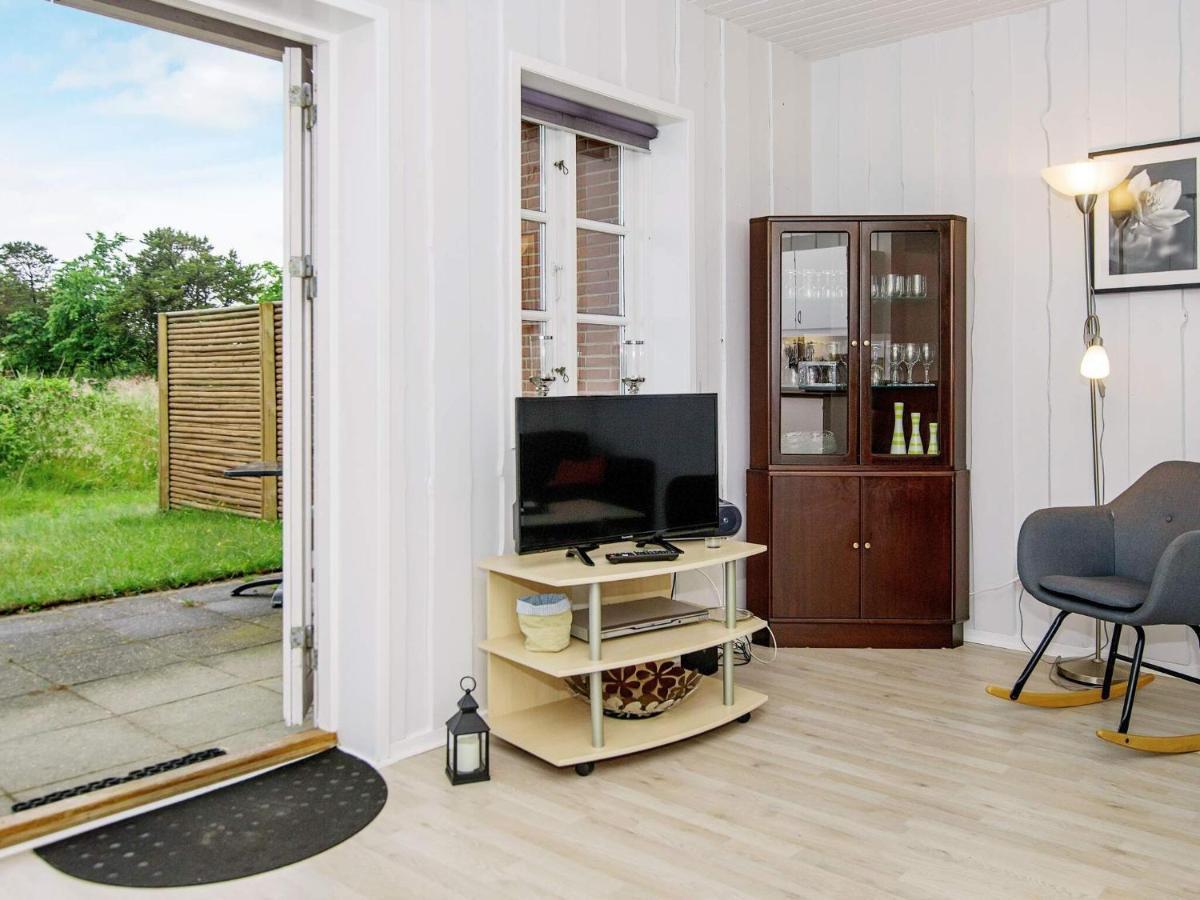 4 Person Holiday Home In R M Romo Kirkeby Bagian luar foto