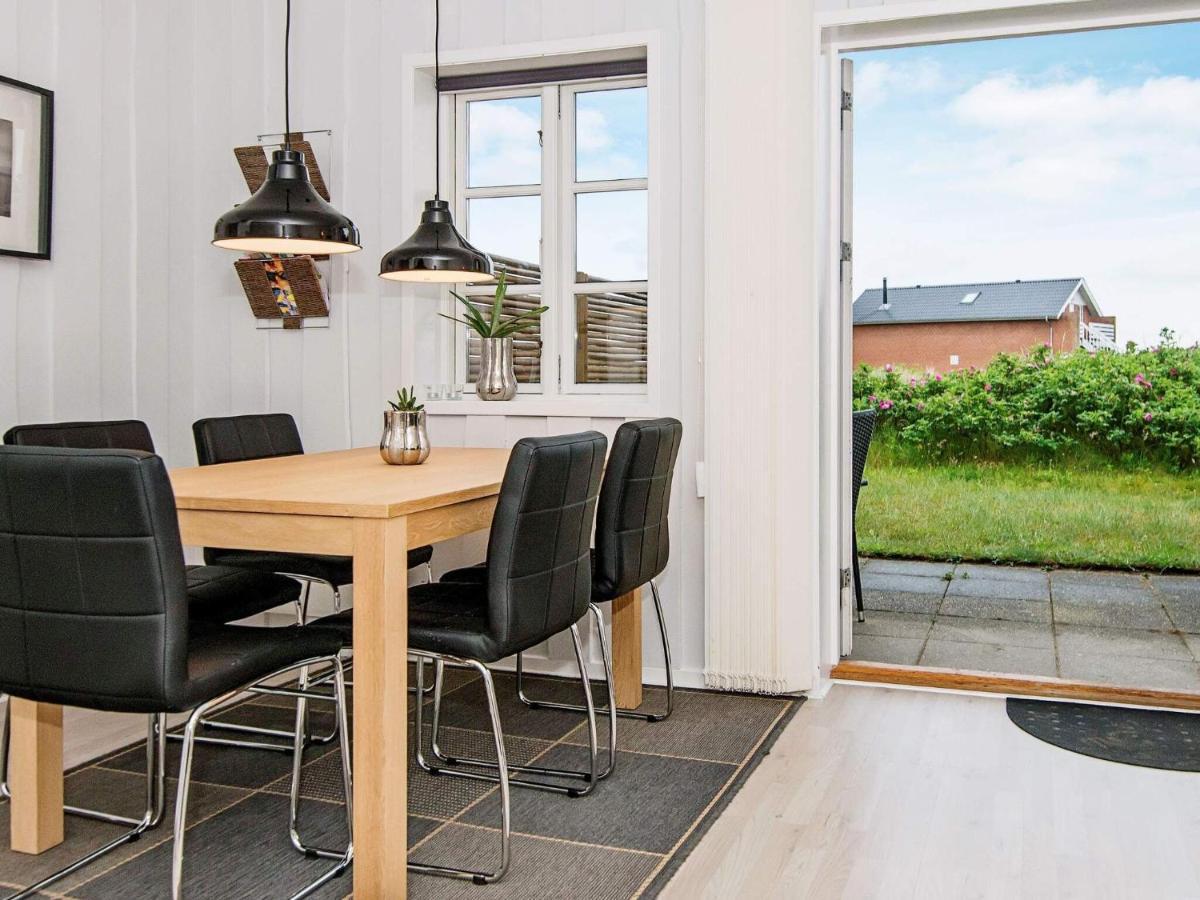 4 Person Holiday Home In R M Romo Kirkeby Bagian luar foto
